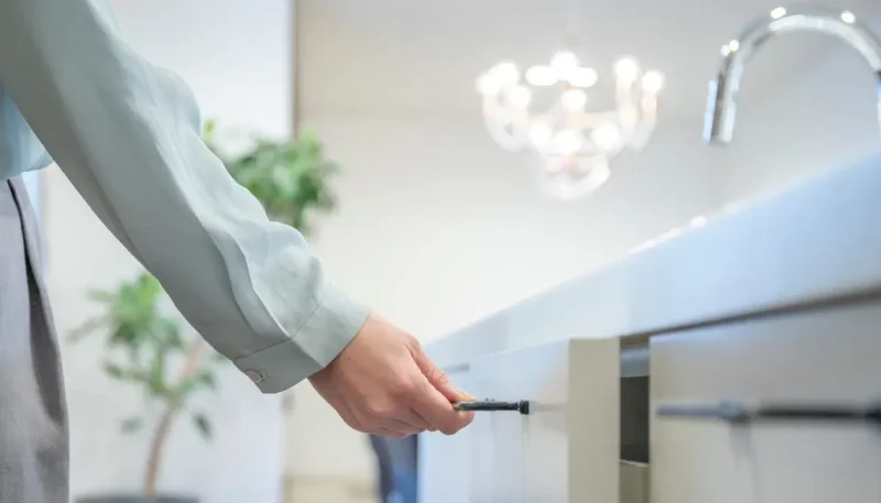 Armário de cozinha entregue na medida errada, como corrigir o problema